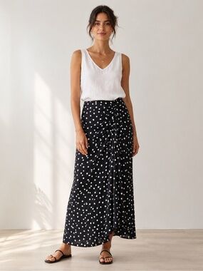 🖤 Zara Black and Silvery White Spots Satin Maxi Skirt M